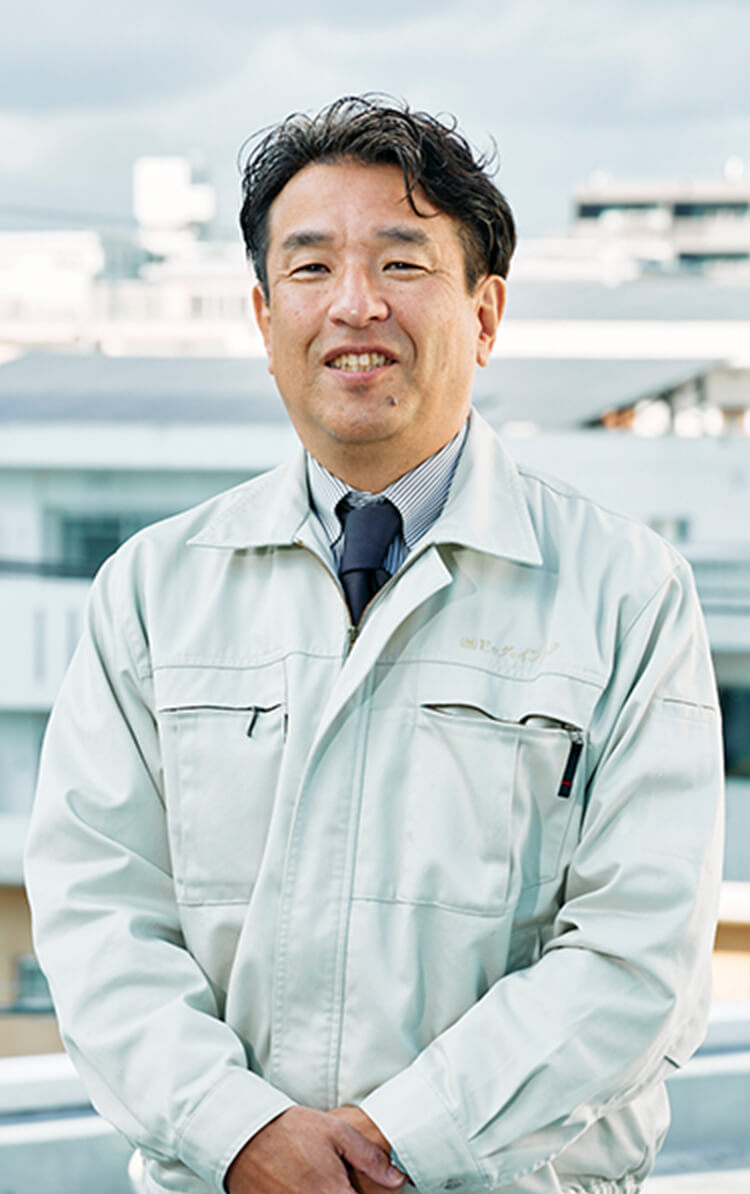 笑顔の男性