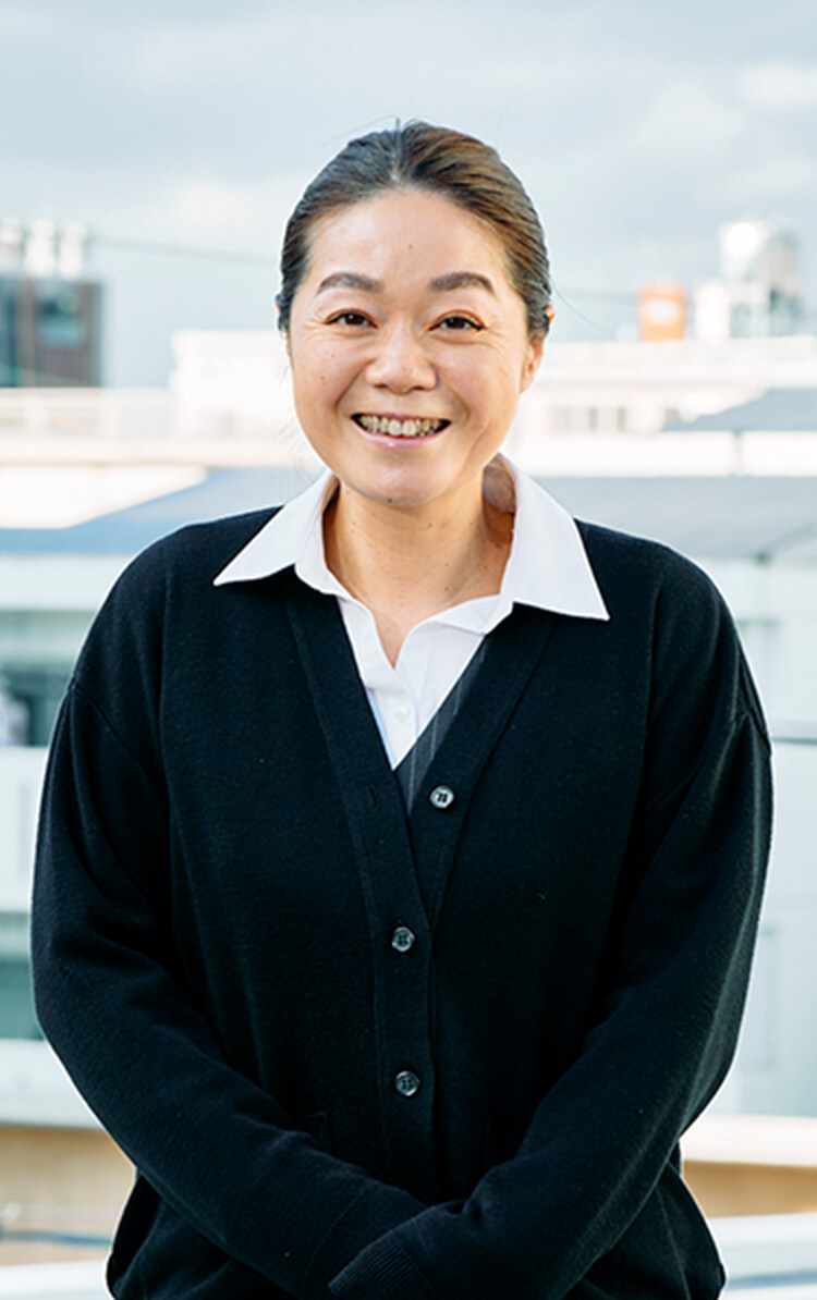 笑顔の女性